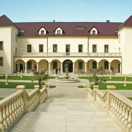 Zamek Kamenny Dvur Hotel