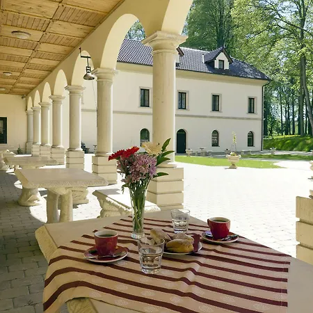 Zamek Kamenny Dvur 4* Františkovy Lázně