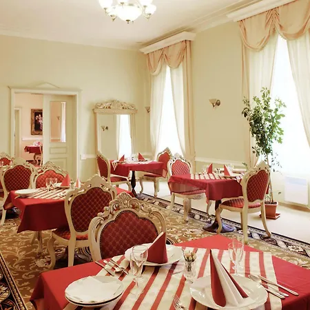 Hotel Zamek Kamenny Dvur